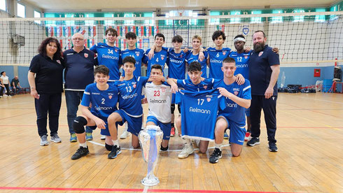 UNDER 17 FIELMANN